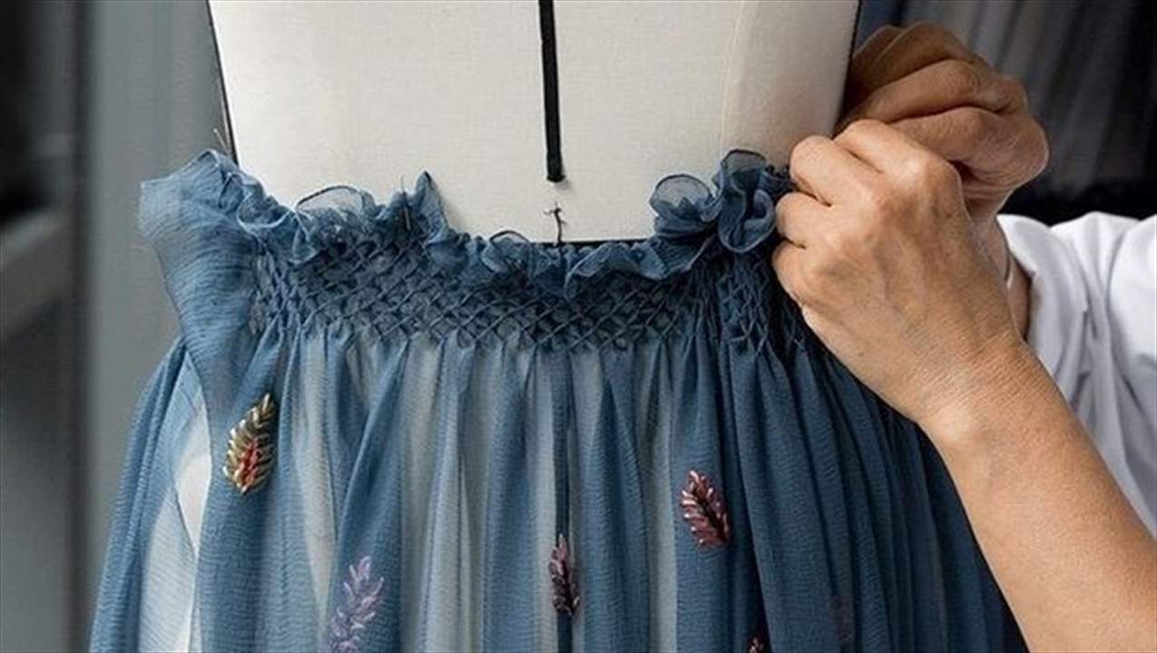 بعد الكعب العالي.. خبير تجميل لبناني شهير يطل بفستان الزفاف!!