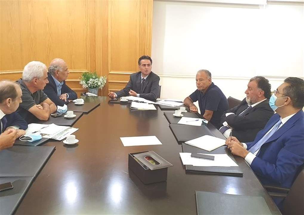 حمية عقد اجتماعات طارئة لمتعهدي شبكات تصريف مياه الامطار : فرق وزارة الأشغال ستكون في جهوزية تامة