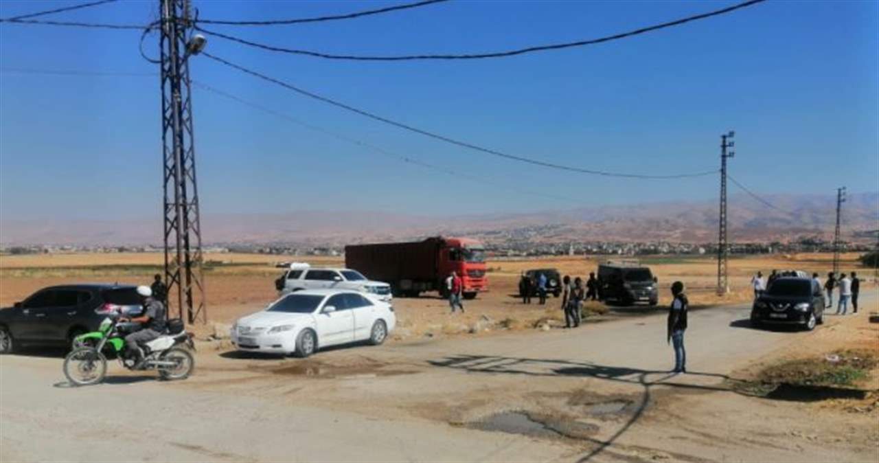 بالفيديو ـ ضبط 20 طن من نيترات الأمونيوم في سهل بدنايل- البقاع