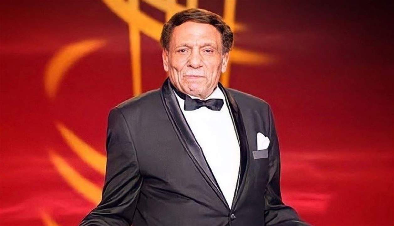 مجدّدًا أخبار عن إصابة عادل إمام بفيروس كورونا وابنه رامي يتدخّل 