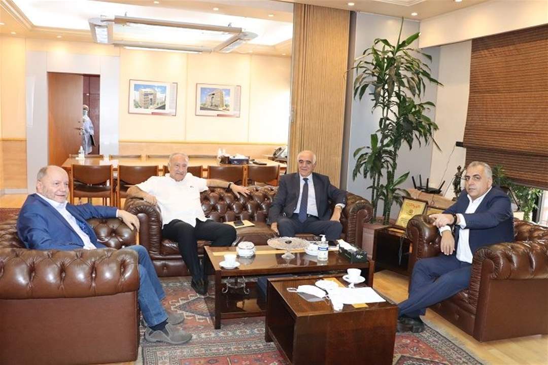     كركي بحث مع القصيفي بحضور الاسمر اقتراح استفادة الصحافيين المسجلين في جدول نقابة المحررين من تقديمات الضمان
