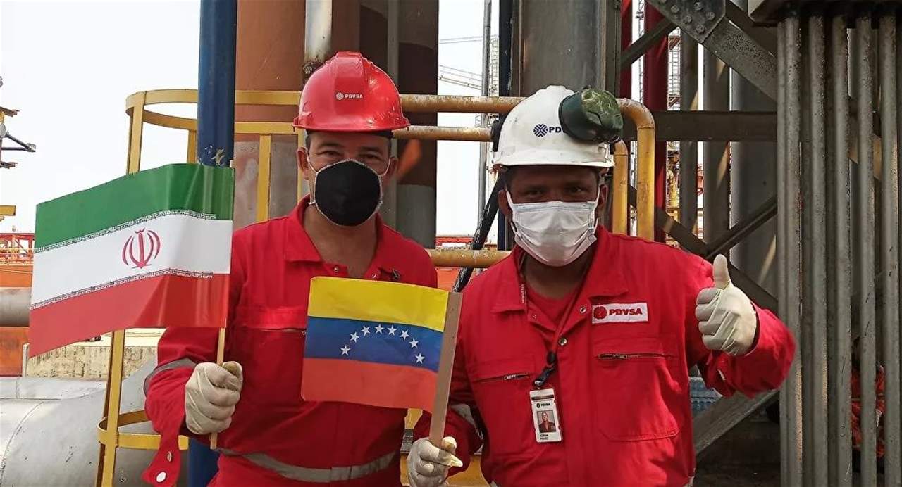 إيران وفنزويلا الخاضعتان للعقوبات الأميركية تبرمان اتفاقا لتصدير النفط