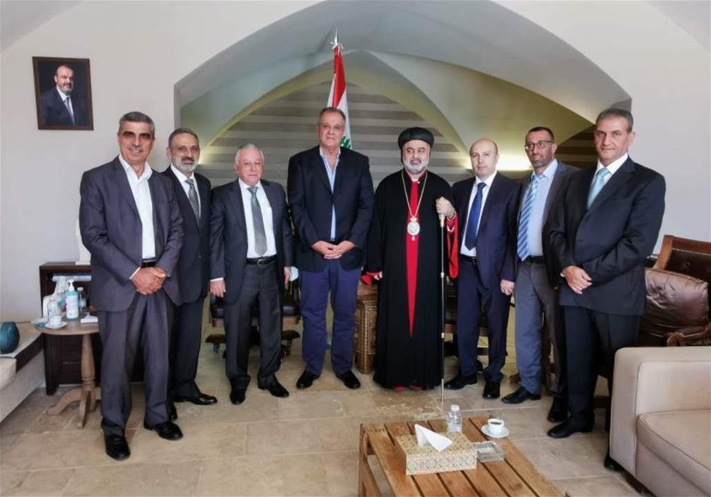 وزير الصناعة: نريد صناعات ذات قيمة مضافة عالية