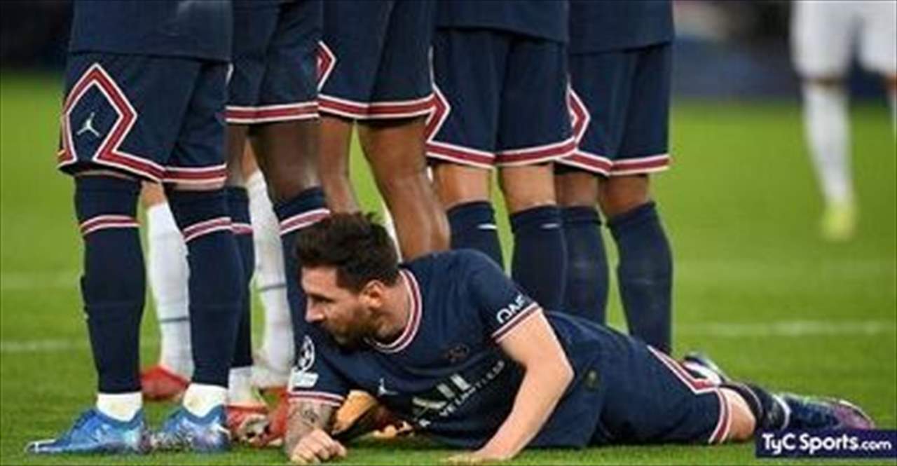 صور - ميسي يثير الجدل بتصرّف غريب في مواجهة السيتي