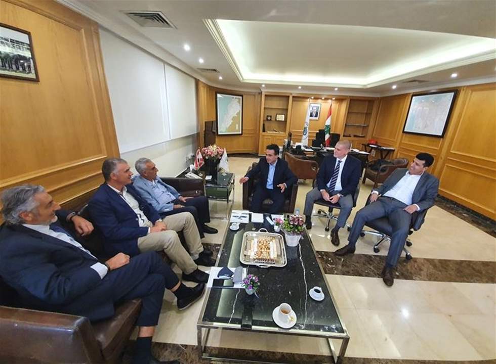 حميه اطلع من تجمع شاغلي المستودعات الخاصة في المناطق الحرة على هواجسه لما بعد اعمار مرفأ بيروت