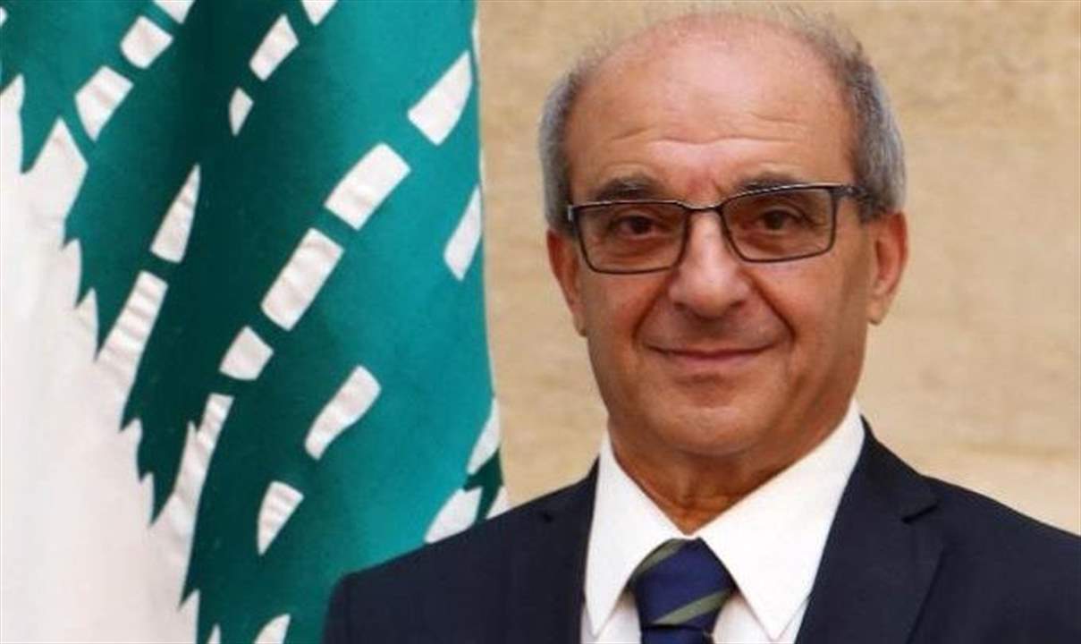   نصيحة من كلاس إلى الشباب : سافروا ولا تهاجروا  