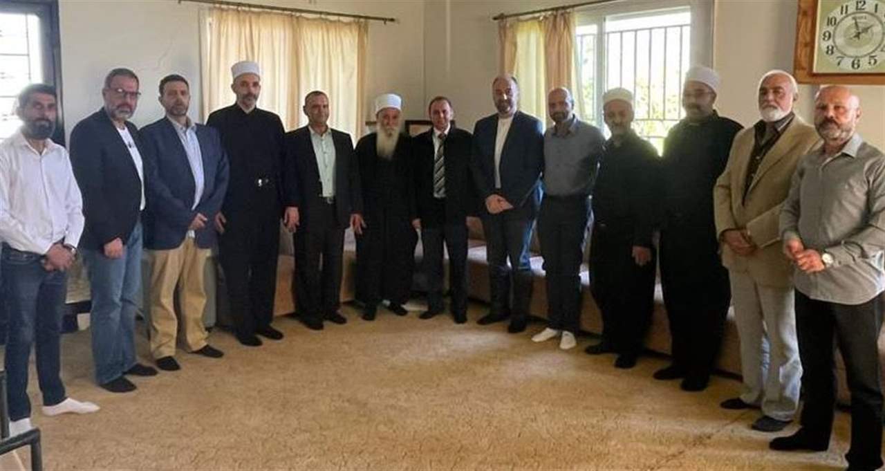 جولة للوزير شرف الدين على المرجعيات الروحية والمشايخ في مدينة عاليه