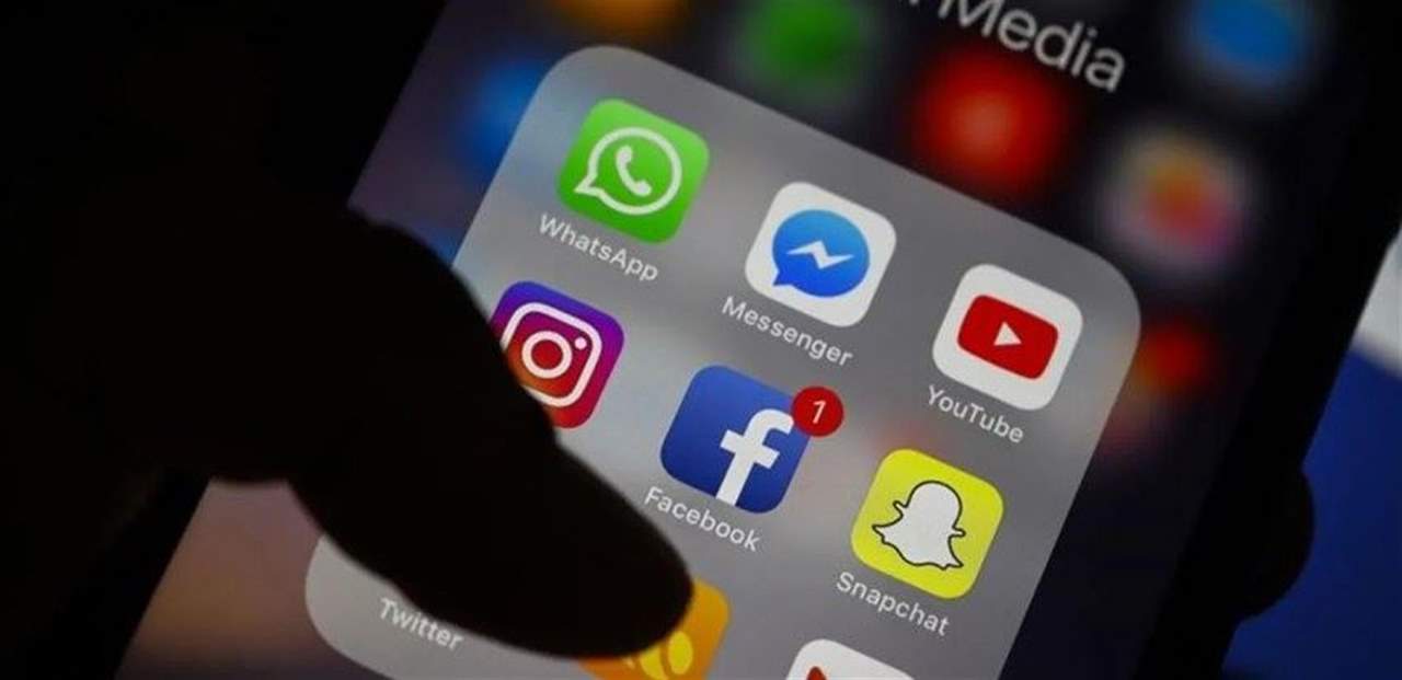 عطل مفاجئ يوقف "فيسبوك" و "إنستغرام" و "واتساب" و "أمازون" على مستوى العالم