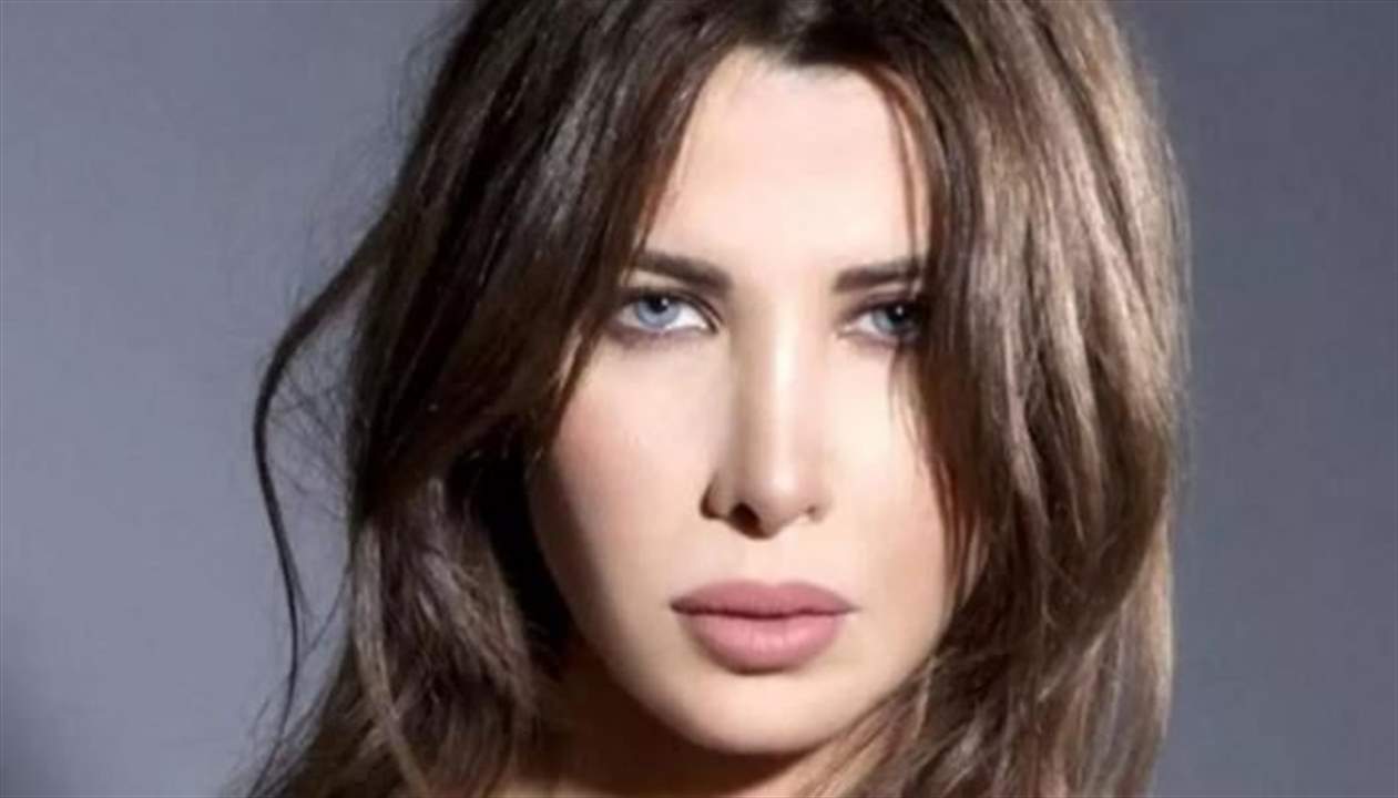 معجب عبر مواقع التواصل كاد يضع نانسي عجرم في خلاف كبير بسبب شاعر غنائي!