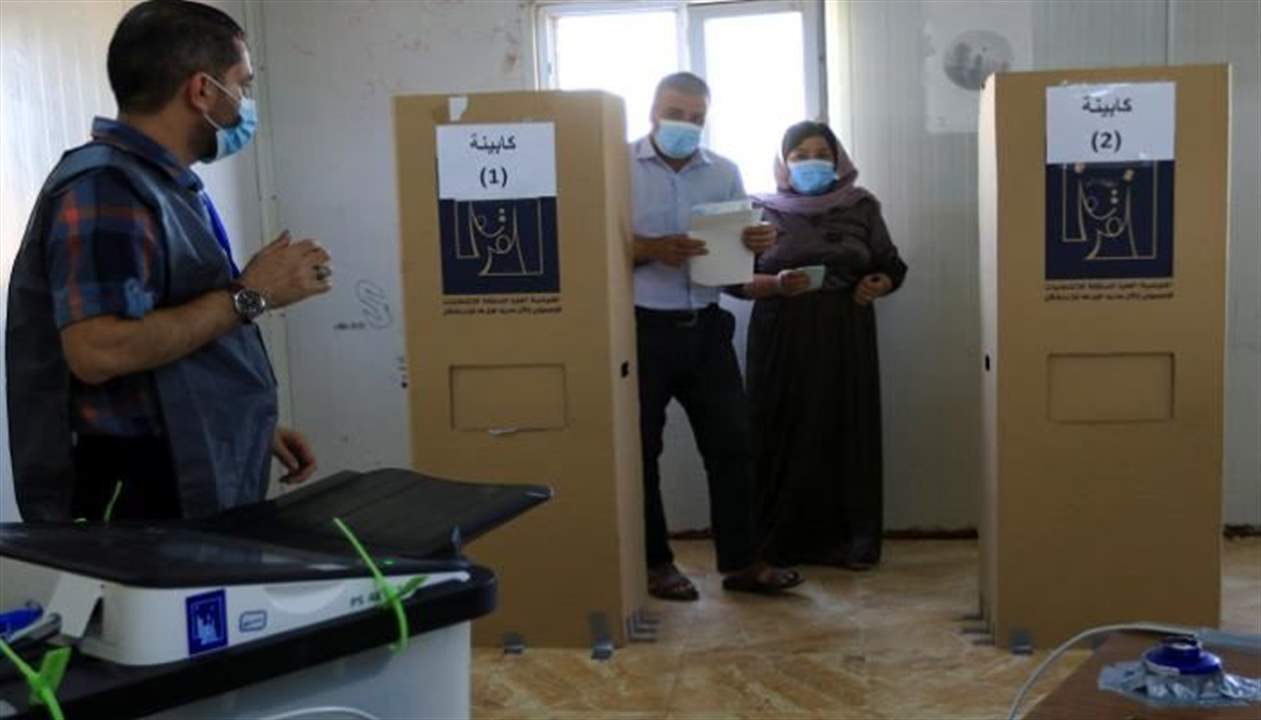 فتح صناديق الاقتراع في الانتخابات التشريعية بالعراق 