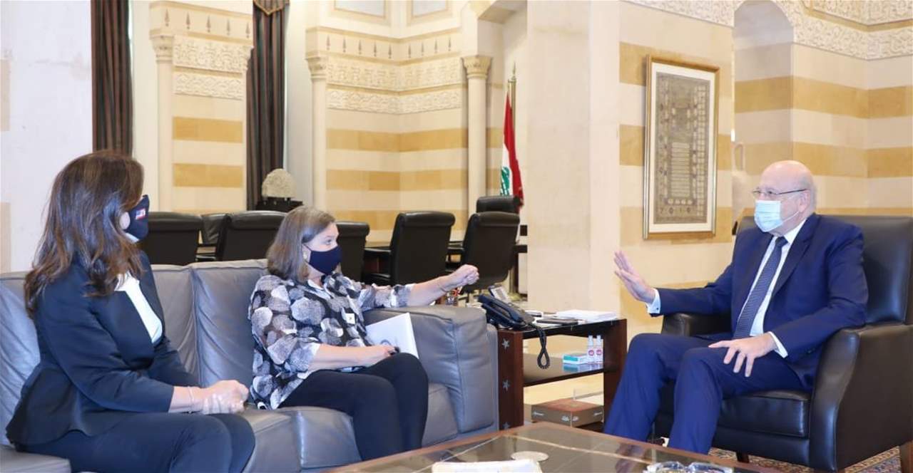 ميقاتي يستقبل نولاند وشيا في السرايا الحكومية