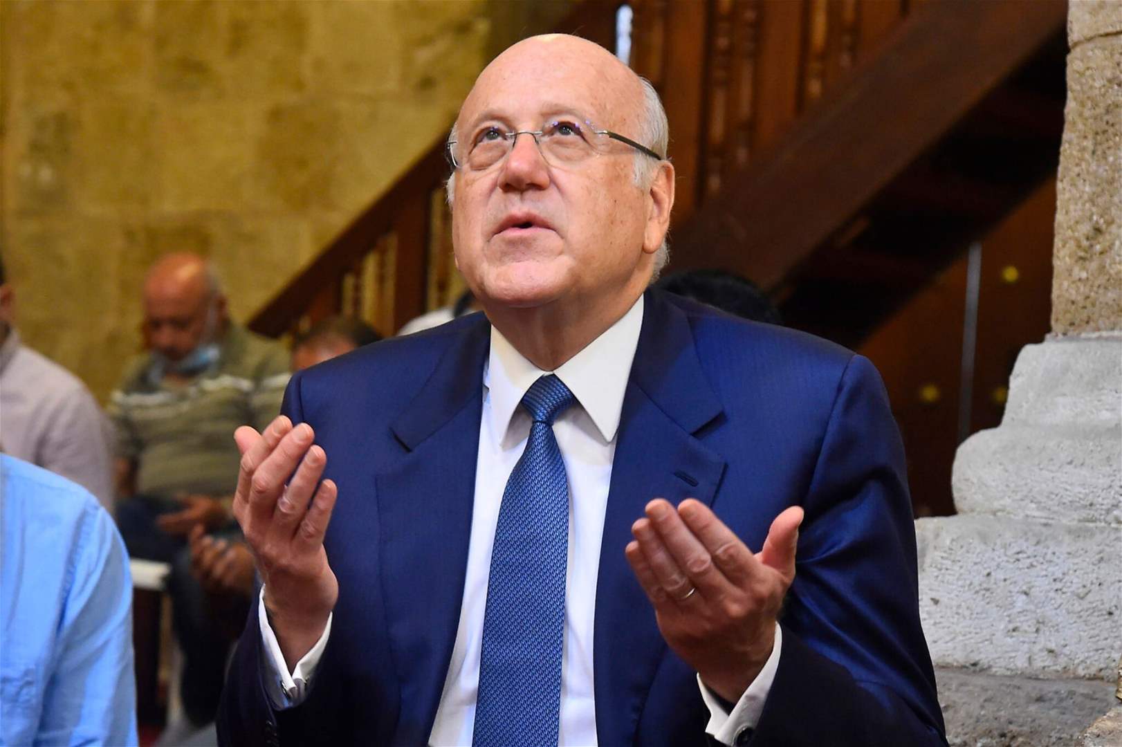 ميقاتي في ذكرى المولد النبوي: لإنقاذ سفينة لبنان من العواصف العاتية