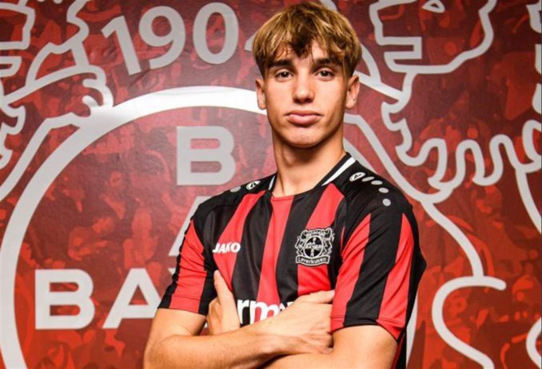 بالفيديو - مهاجم واعد ترك برشلونة ليتألق في ألمانيا ويُطلب في ريال مدريد