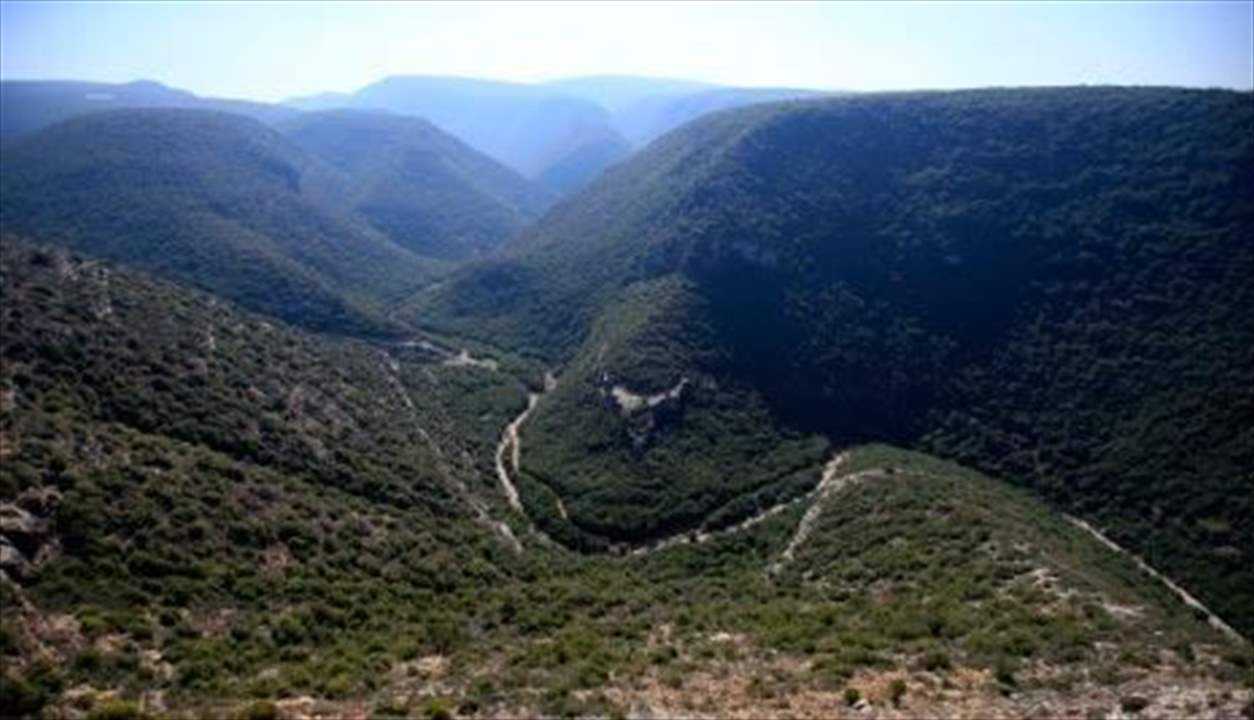  الجديد تكشف مستندات فضيحة توقيع وزير الزراعة السابق عباس مرتضى على ترخيص قطع أشجار وادي زبقين قبل يوم من مغادرته الوزارة..