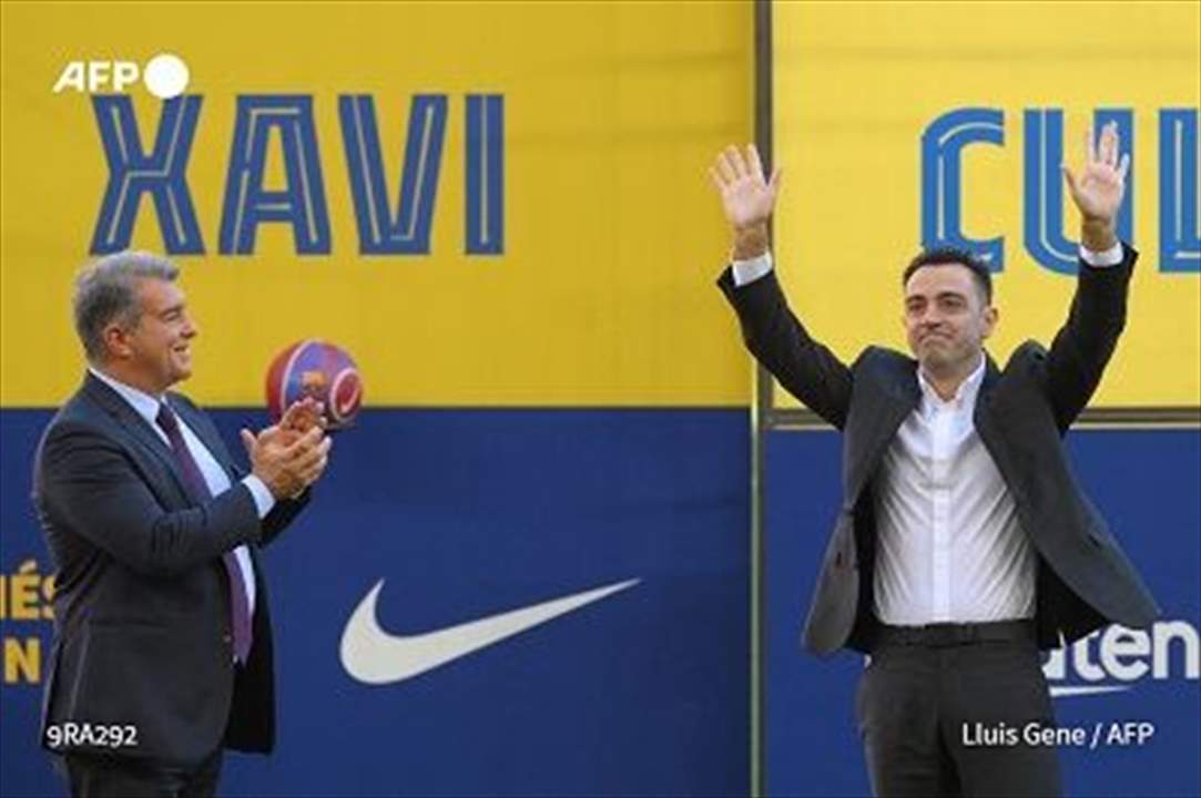 بالفيديو والصور – استقبال الملوك لتشافي .. الوجه الآخر، العائلة والزوجة والمنزل