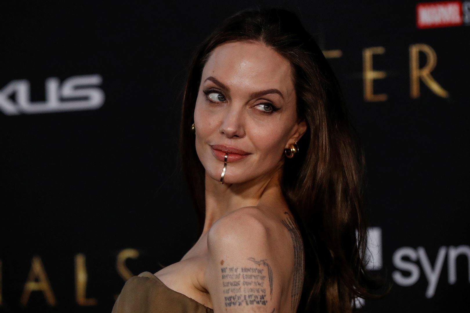 مصر تنضم الى عدة دول خليجية وتمنع عرض فيلم انجلينا جولي "Eternals "