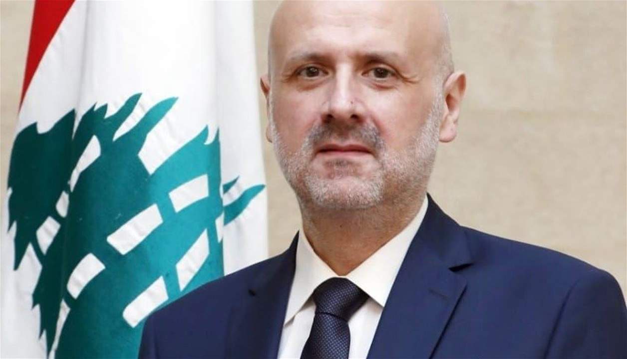 "لاتخاذ الاجراءات المناسبة".. مولوي يطلب تقريراً مفصلاً حول "شنط المنتخب الإيراني"