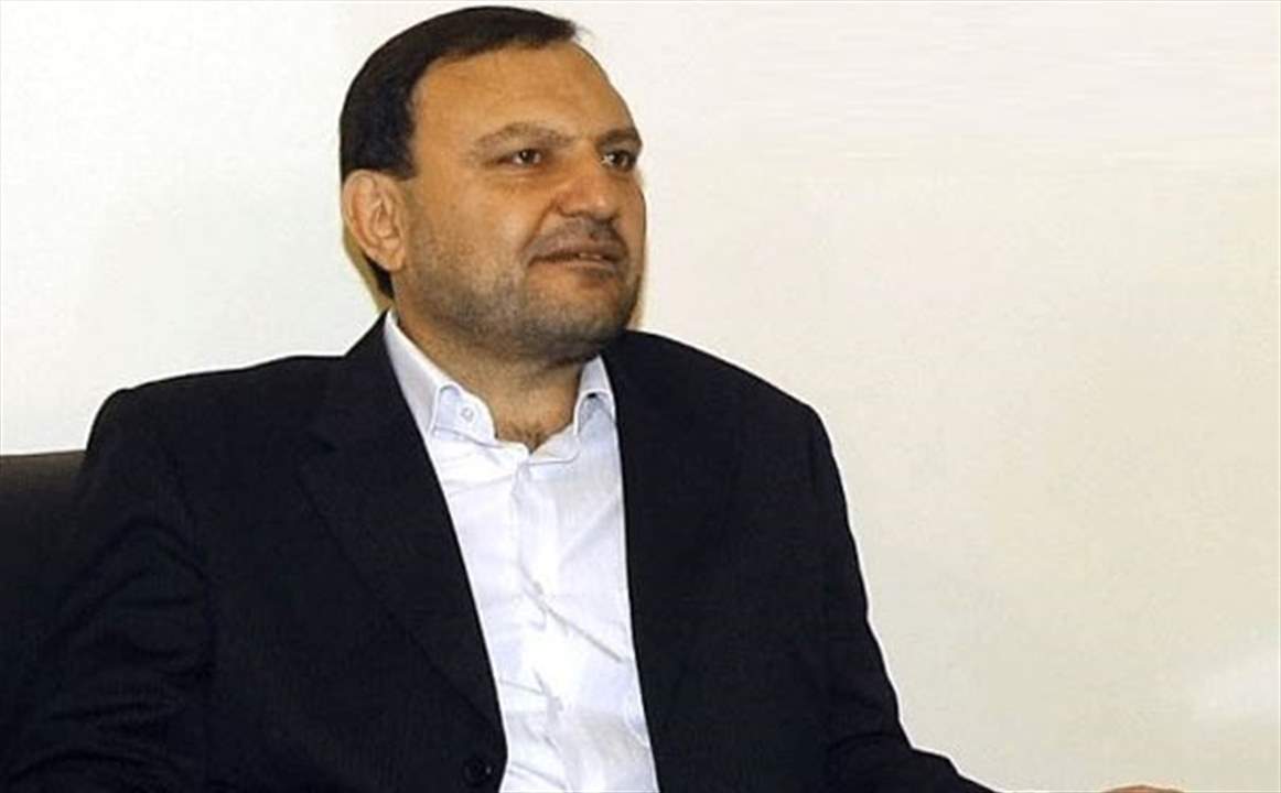 قيادي في حزب الله: أمين الجميّل يغازل الحزب سرًا ويهاجمه علنًا ومثال جنبلاط "بعدو طازة"