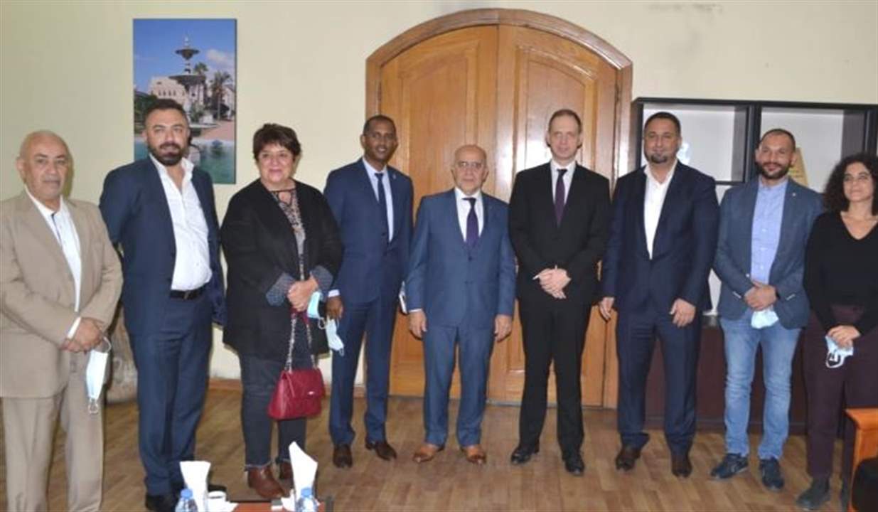 السفير البريطاني جال في طرابلس: المساعدات بلا جدوى!