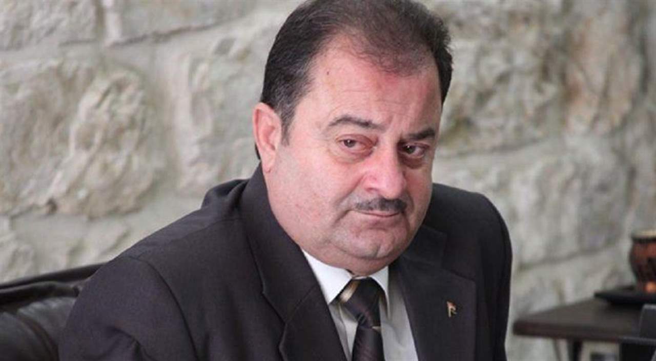 النجوم السوريون يسارعون إلى مستشفى الرازي بعد رحيل زهير رمضان والبكاء سيد الموقف