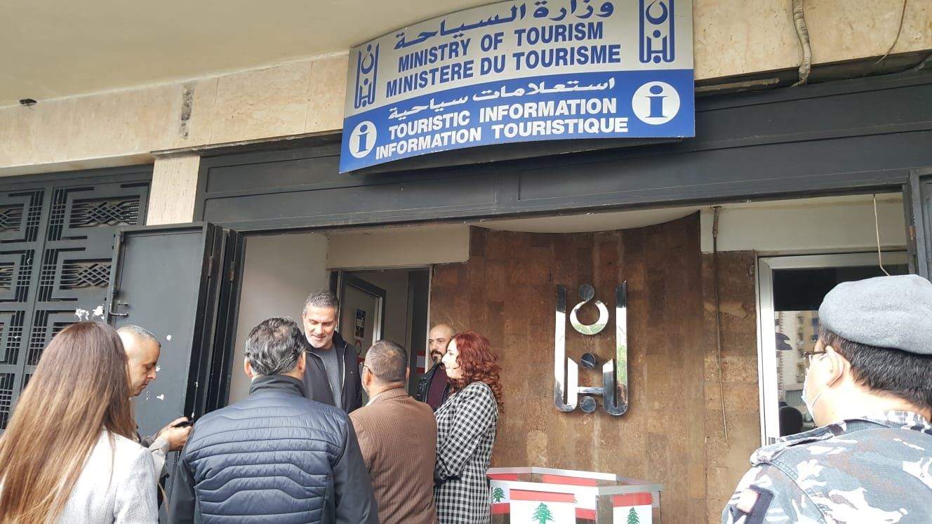 مراسل "الجديد": وزير السياحة يقوم بجولة في مدينة طرابلس