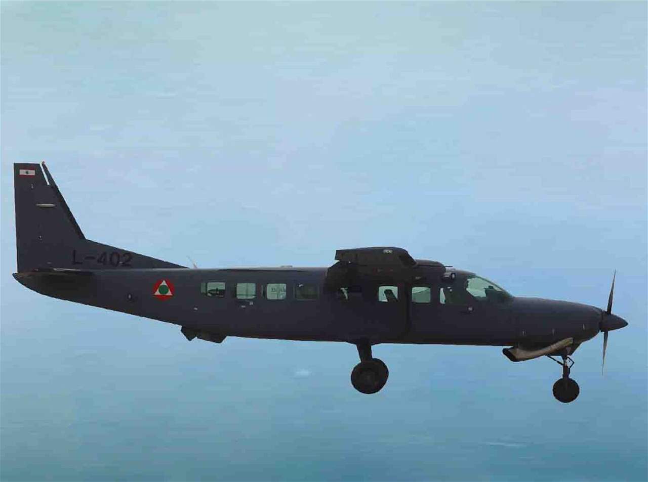 الجيش ينفذ طيراناً ليلياً بين بيروت والقليعات ورياق وحامات