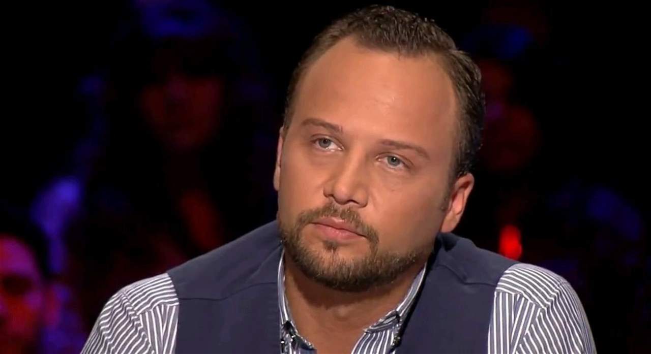 تغير كبير في شكل مكسيم خليل.. ظهر من دون شعر