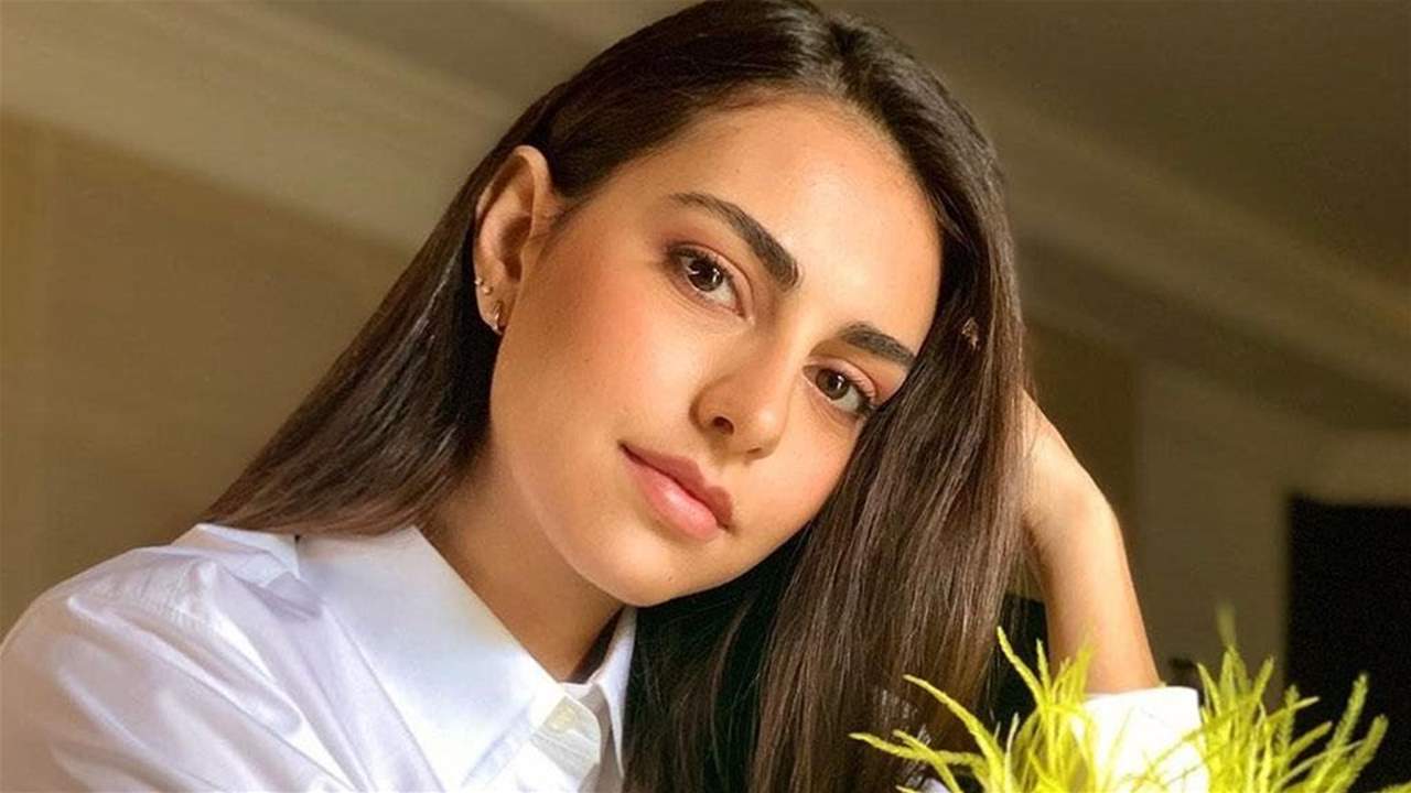 فاليري أبو شقرا بلقطة جديدة مع توأمها والجمهور يطالبها بهذا الأمر