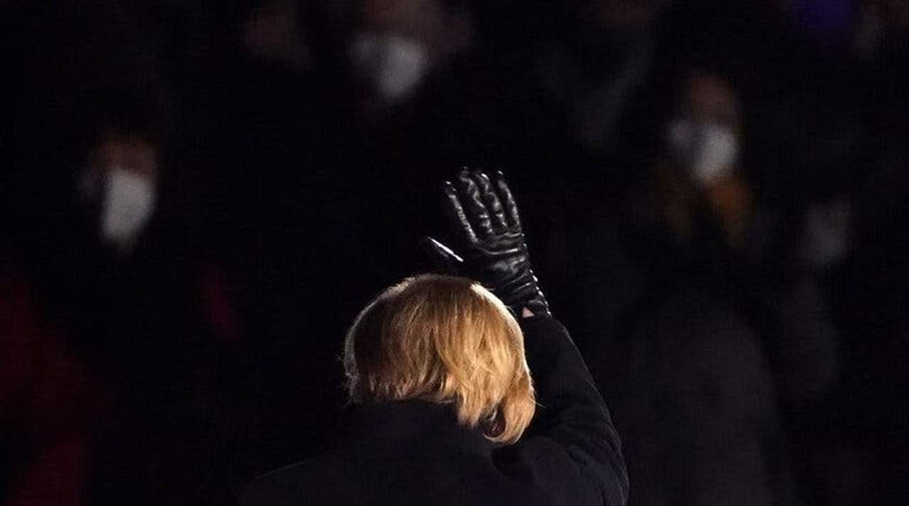 "المستشارة الأبدية" .. ميركل تنسحب من السياسة