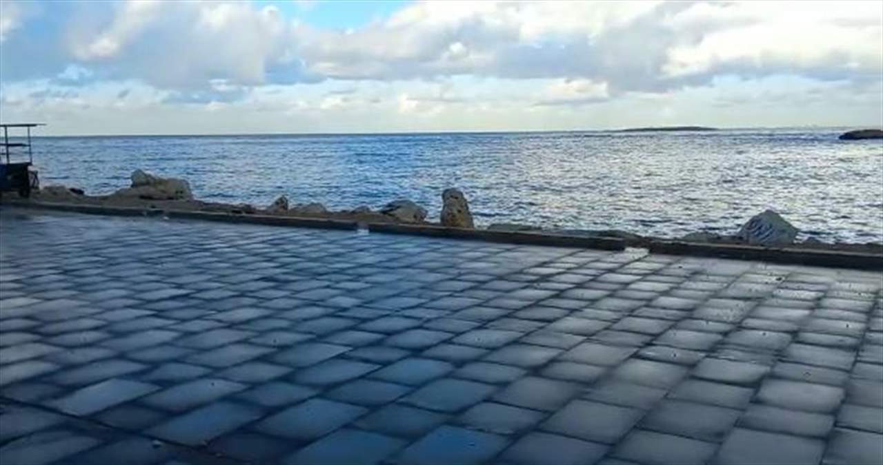 سارق "درابزين" كورنيش الميناء في قبضة قوى الأمن