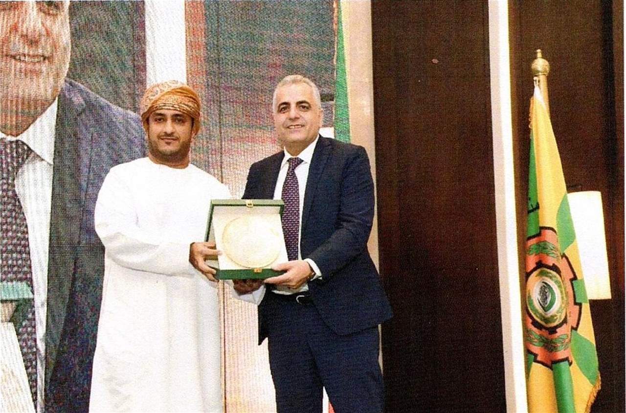 تكريم مدير عام الصندوق الوطني للضمان الإجتماعي في لبنان محمد كركي في سلطنة عمان 