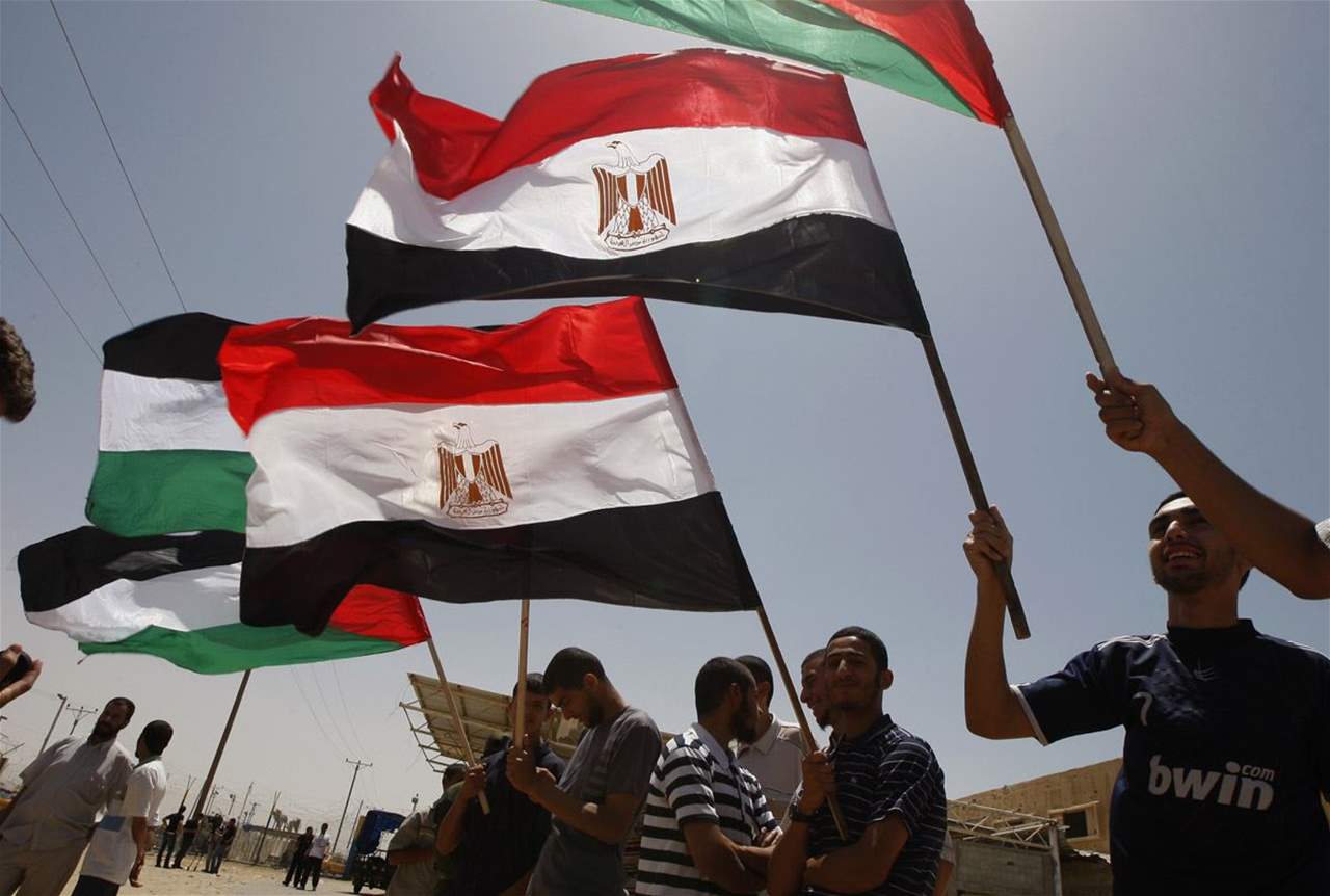   الوفد الأمني المصري يغادر غزة و"حماس" تبلغه رفضها محاولات ربط إعمار القطاع بصفقة الأسرى