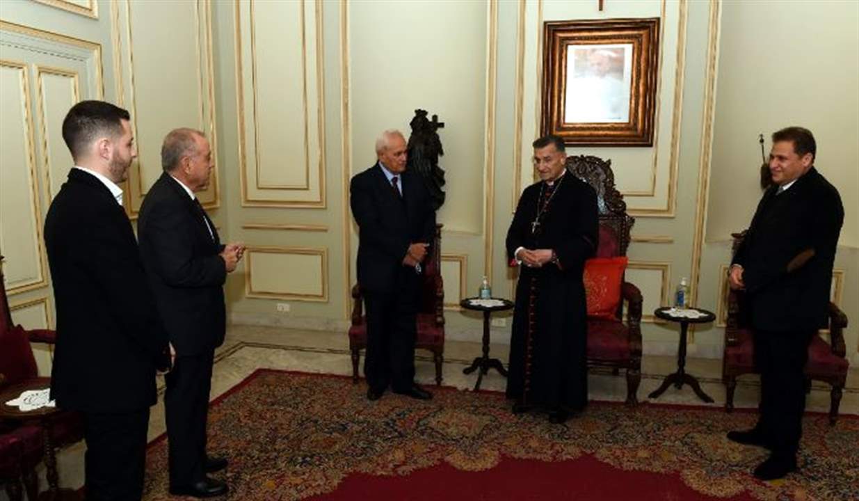 الراعي استقبل مهنئين بالعيد وتلقى اتصالين من بري وميقاتي