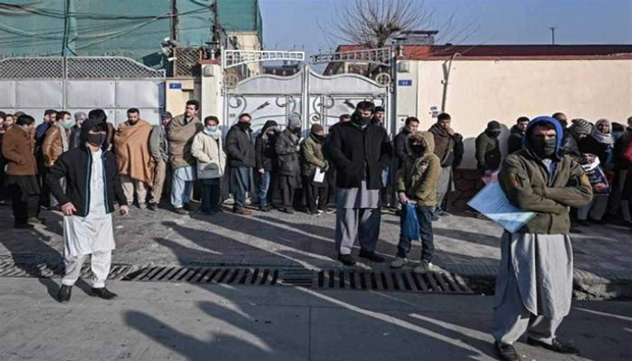 "داعش" يتبنى هجوماً طال مكتب وثائق السفر في كابول