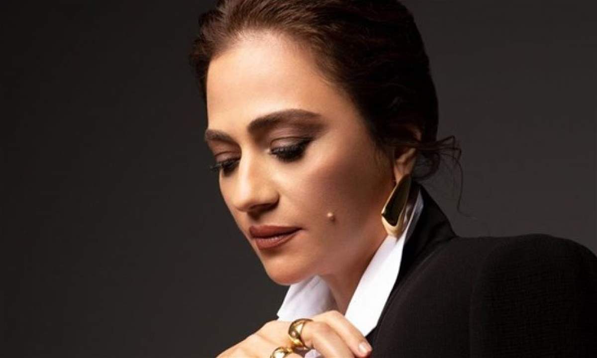 جوليا بطرس تستذكر والدتها بهذه الصورة بعد يوم من رحيلها 