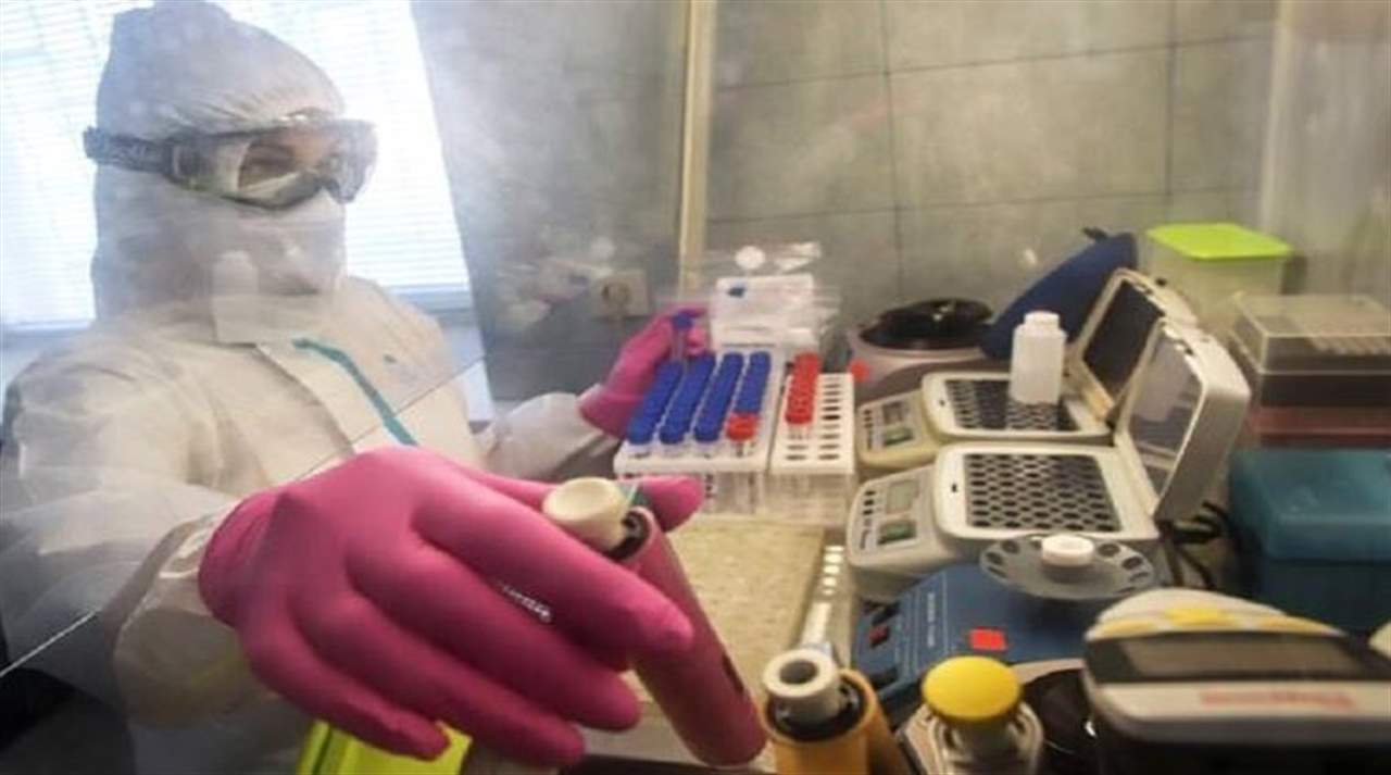 البريطانيون يكشفون عن أعراض غير معروفة سابقًا لمتحور "أوميكرون"