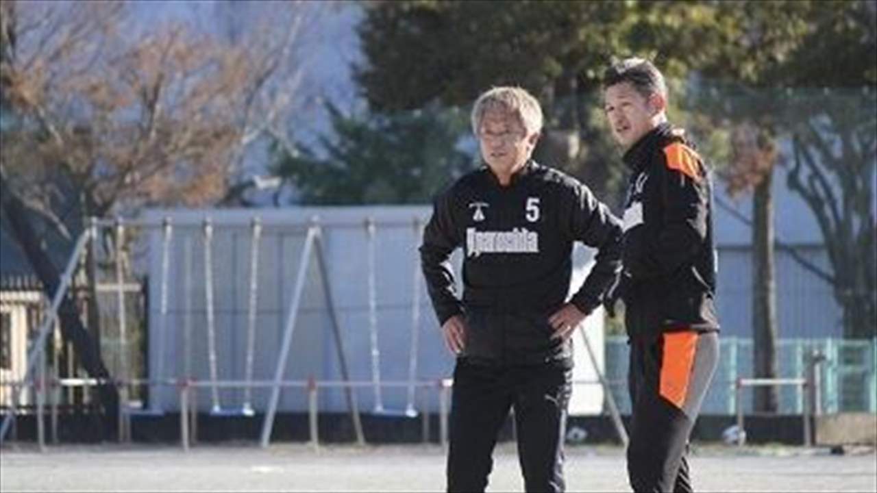 "الملك كازو" سيلعب كمحترف حتى سنّ الستين !!