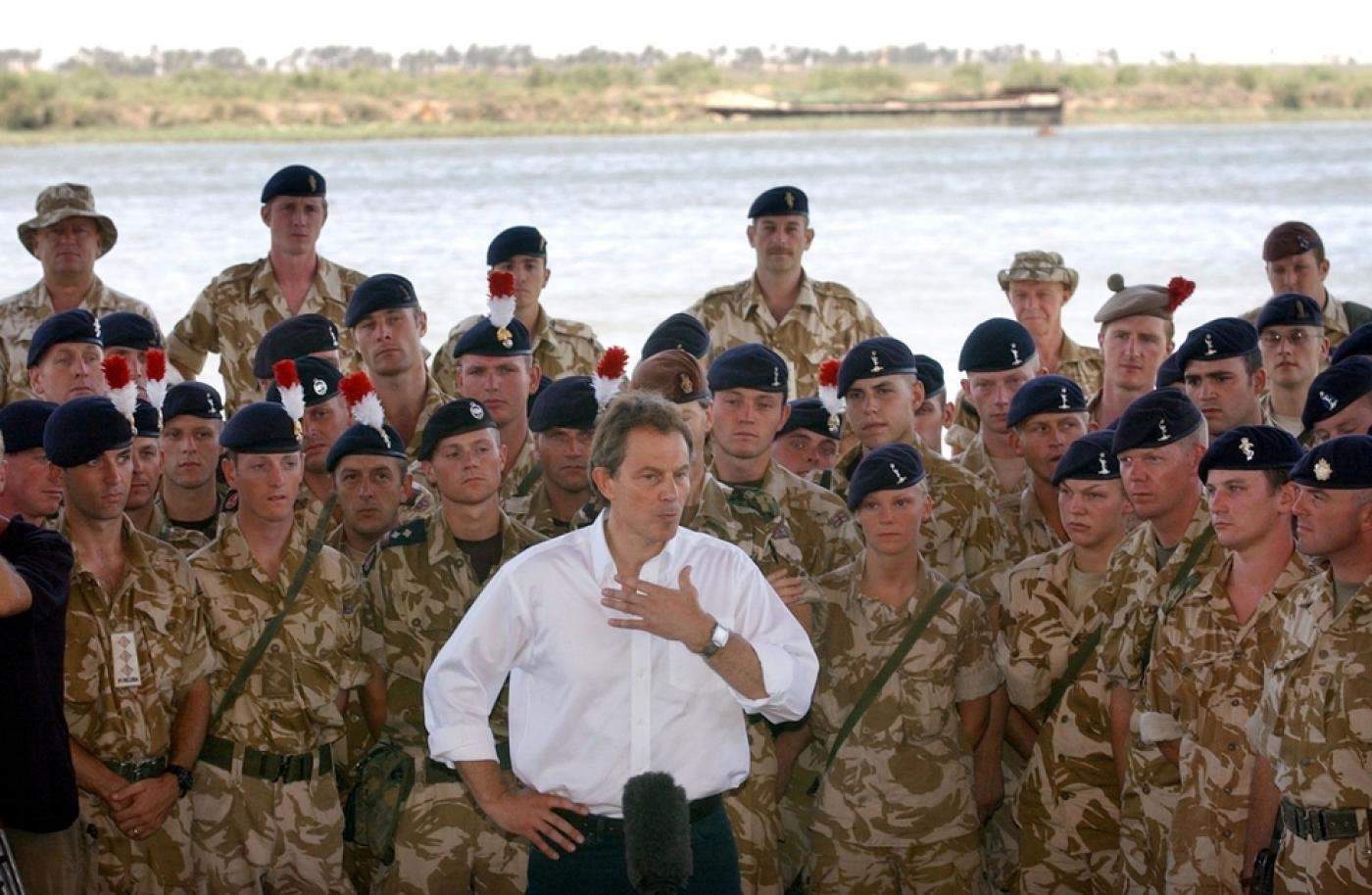 طوني بلير أمر بحرق وثيقة سرية تؤكد عدم قانونية حرب العراق وحملة لسحب لقب "سير" منه