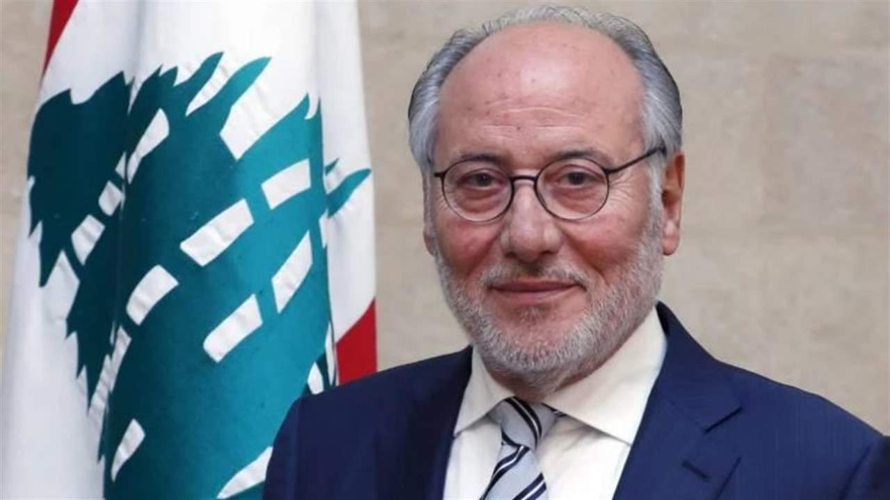 وزير التربية عباس الحلبي: الاثنين يوم عودة الى الدراسة 