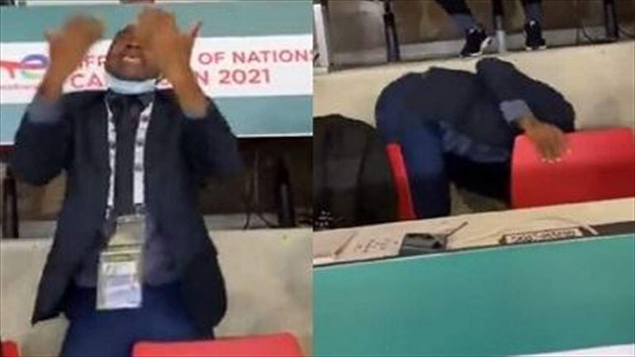 شاهدوا جنون المعلّق الغيني الذي أصبح حديث العالم 