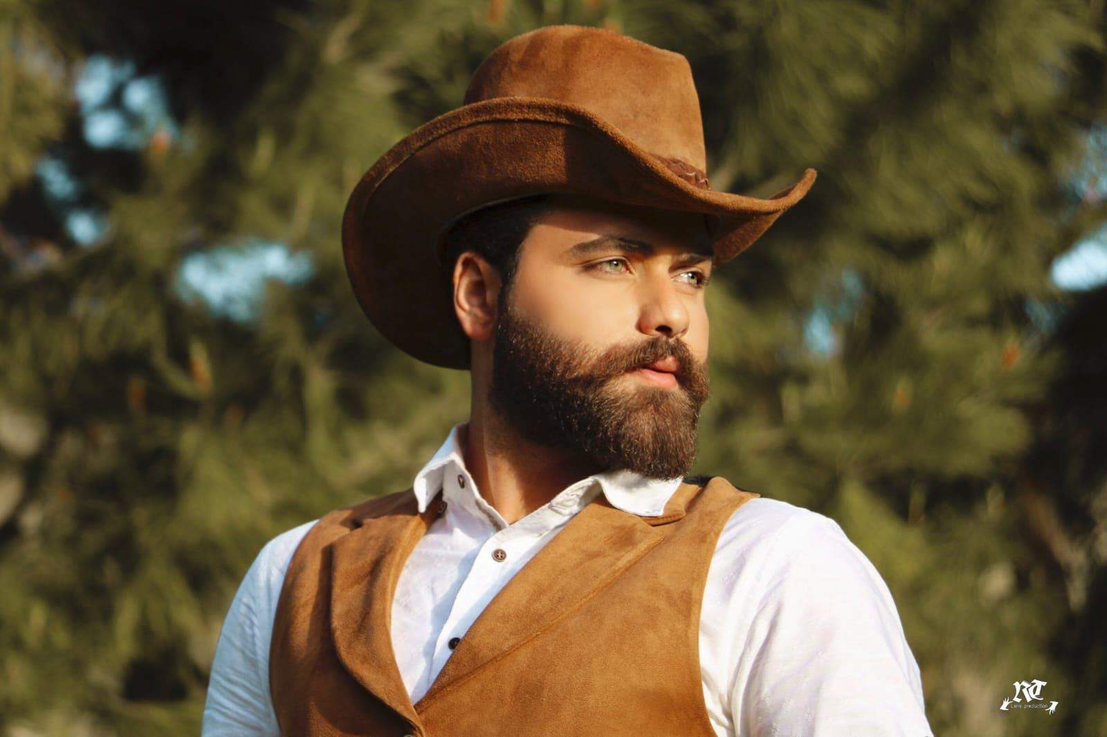 خاص- الممثل حسين فنيش يعيش قصة حب "غريبة" ويفصح لـ الجديد عن التفاصيل