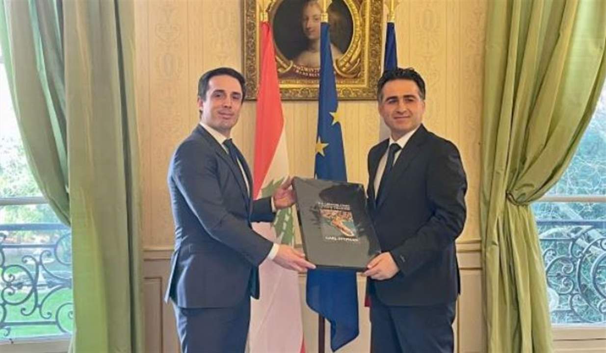 وزير الأشغال العامة والنقل علي حمية تبلغ من نظيره الفرنسي موافقة حكومة بلاده على هبة الباصات 