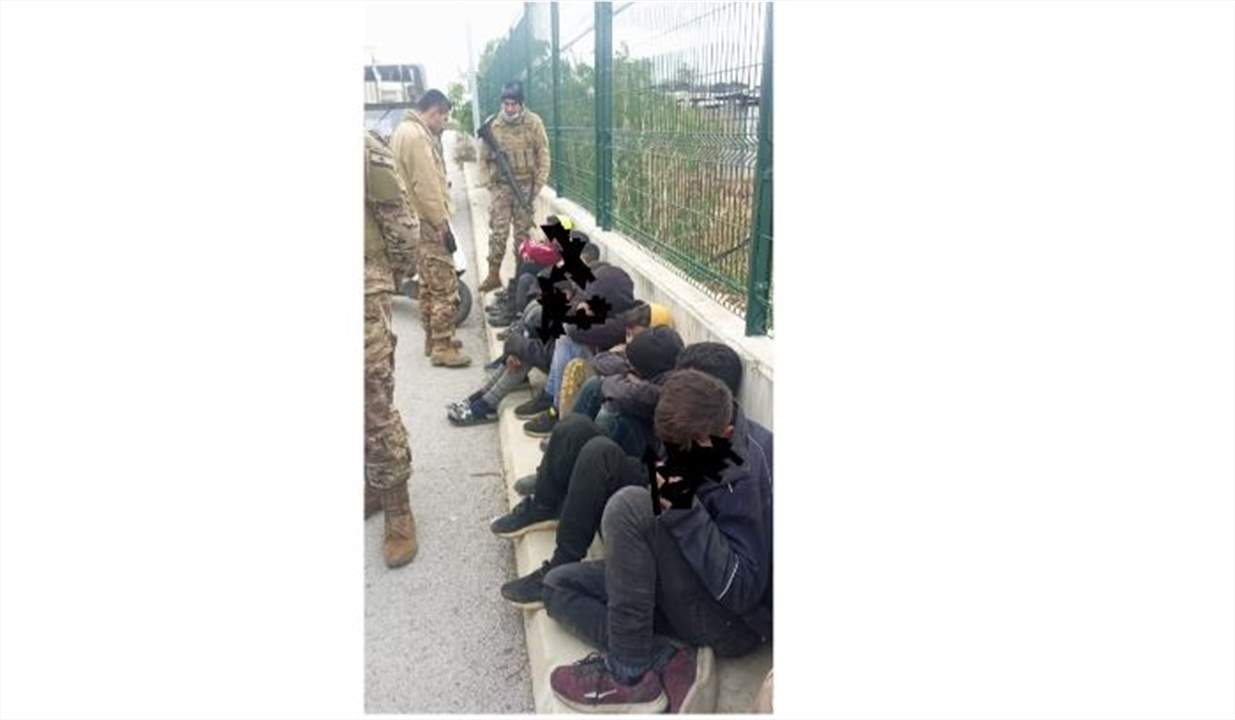 القبض على 11 فتى يسرقون من سوق خضار.. وشكوك حول إدارتهم من قبل عصابة!