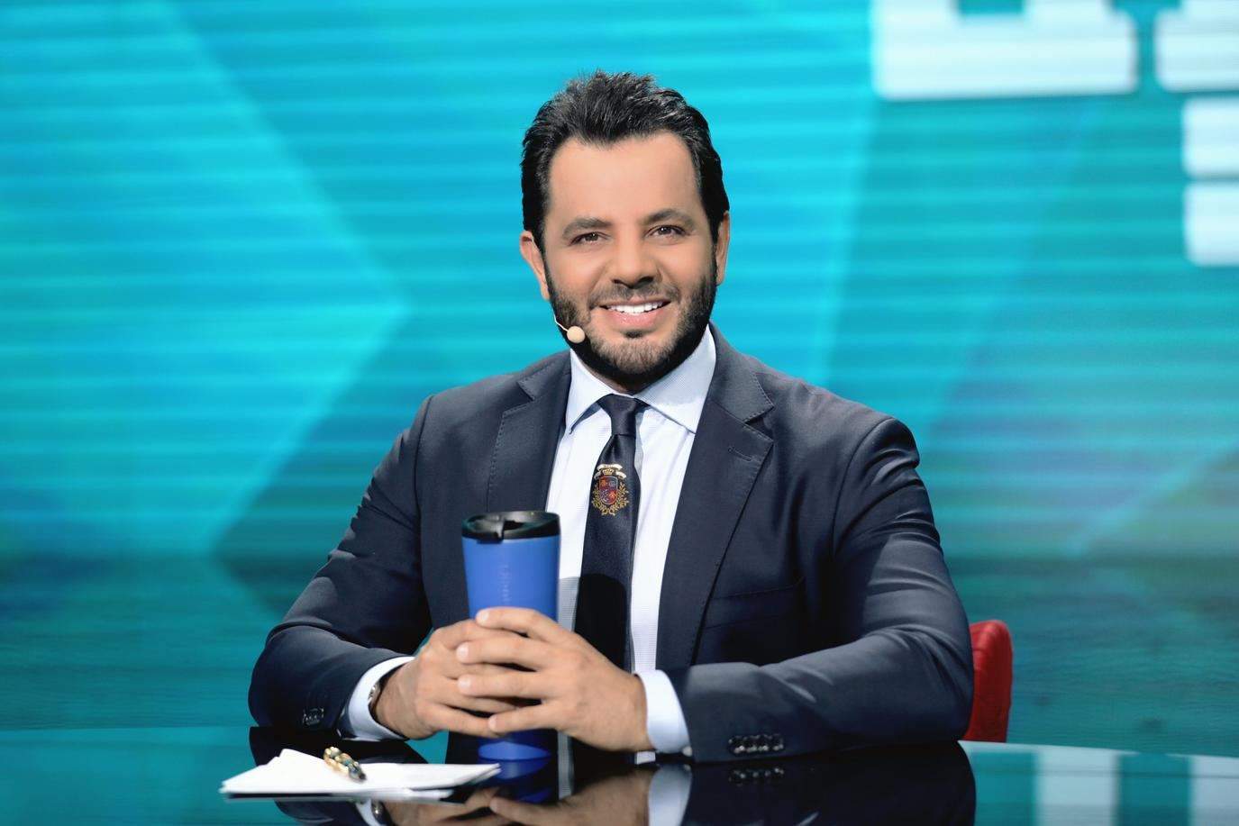 ضيفة نيشان لحبيبها: صاحبتك كرمال مصرياتك ! هذا ما صل داخل استديو الجديد