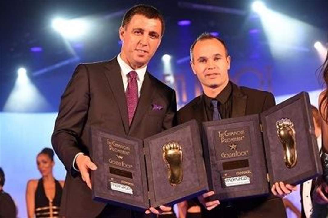 تحوّل من أسطورة إلى سائق أوبر .. أردوغان أخذ مني كل شيء !!