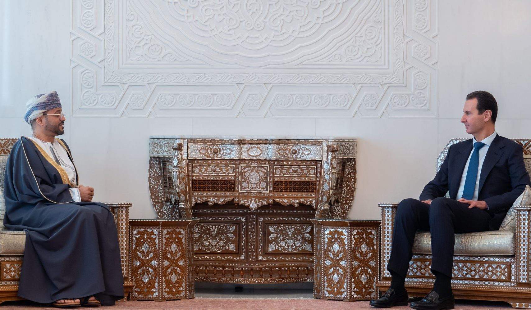      الأسد يستقبل وزير خارجية عُمان .. وهذا ما أكد عليه 