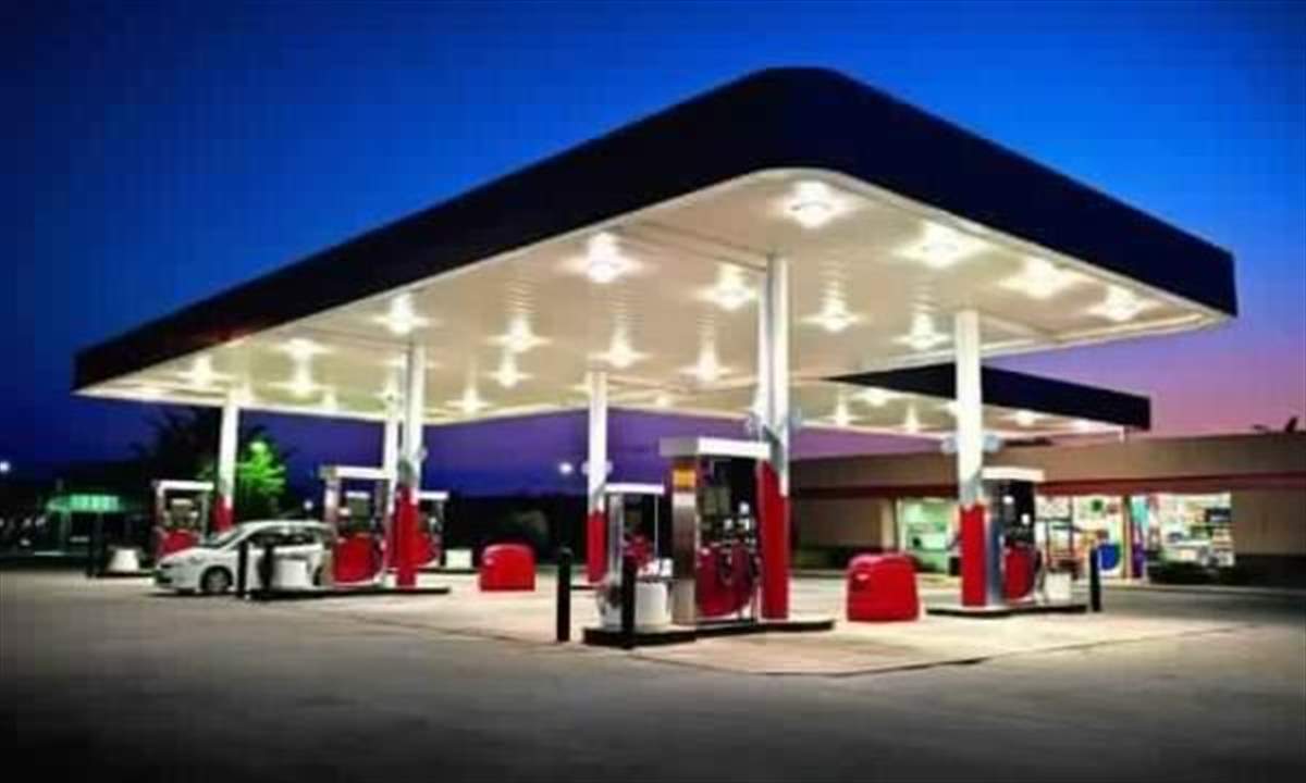  تجمع الشركات المستوردة للنفط: التوقف عن تسليم المحروقات غدا تضامنا مع تحرك اتحادات النقل البري