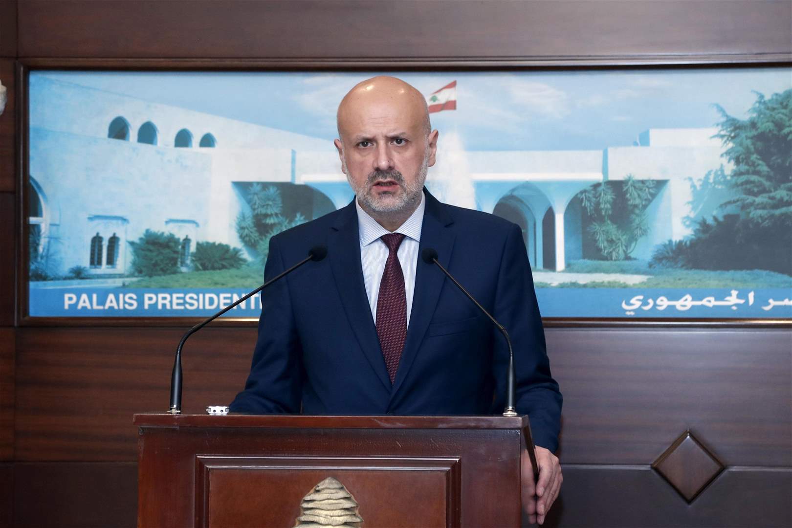 "للإستقصاء عن المنظّمين والداعين والمدعوين".. وزير الداخلية يمنع إقامة مؤتمرين للمعارضة البحرينية في بيروت