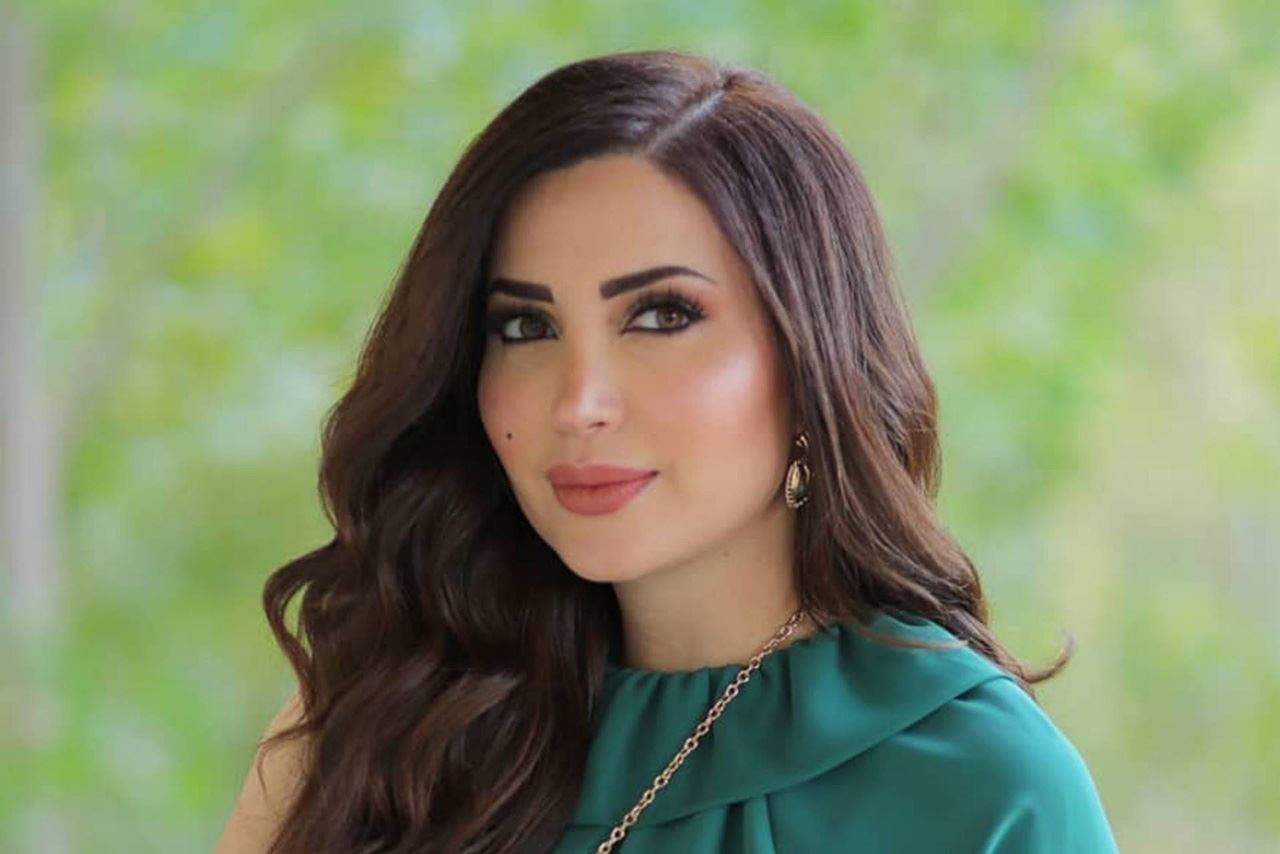 "عراضة شامية" تزف نسرين طافش بمناسبة عيد ميلادها في كواليس "جوقة عزيزة"