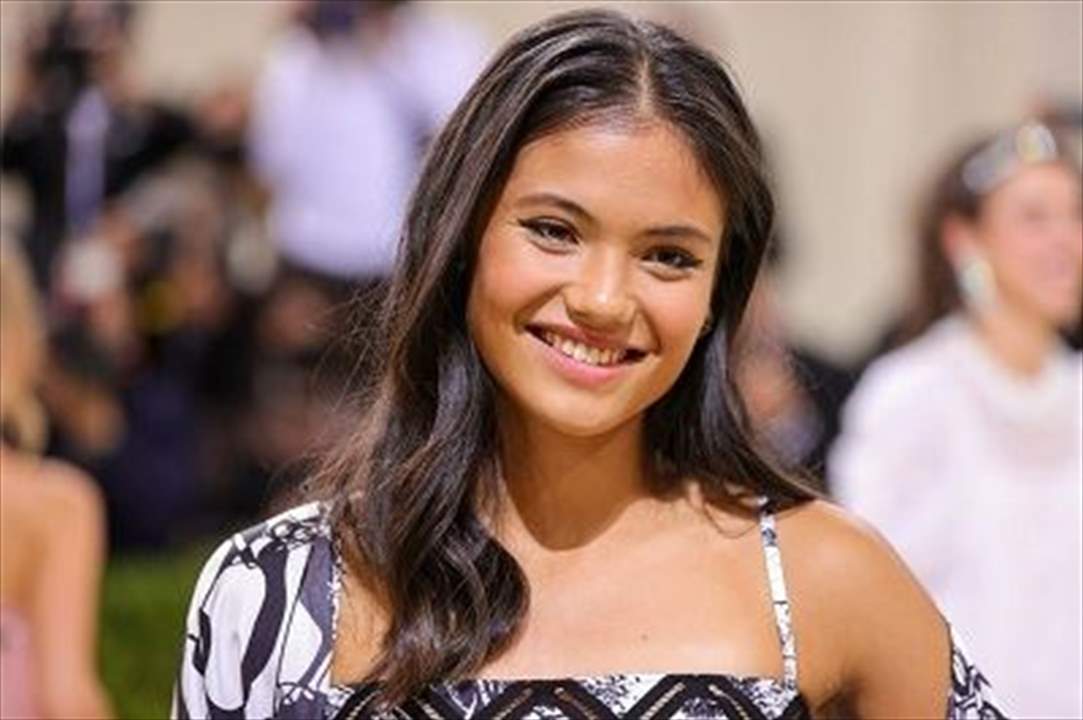 بالفيديو .. Emma, would you marry me?